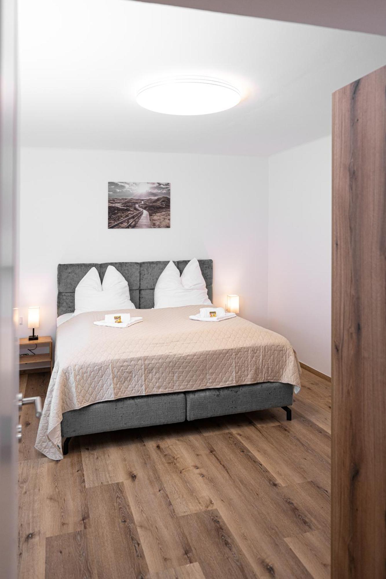 Luxury Sedda Bed, Nespresso, Netflix Apartment Linz Exterior photo